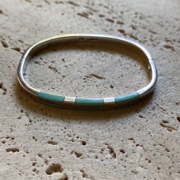 Vintage Mexico 950 Sterling Silver Turquoise Onyx Hinged Bangle - Picture 1 of 16